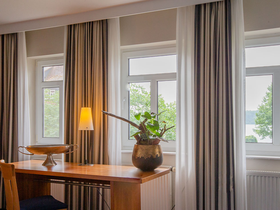 Doppelzimmer Komfort Ausblick Seehotel Niedernberg