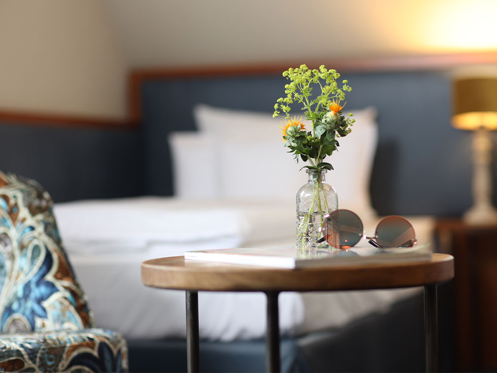 Doppelzimmer Komfort Plus 10 Detail Seehotel Niedernberg