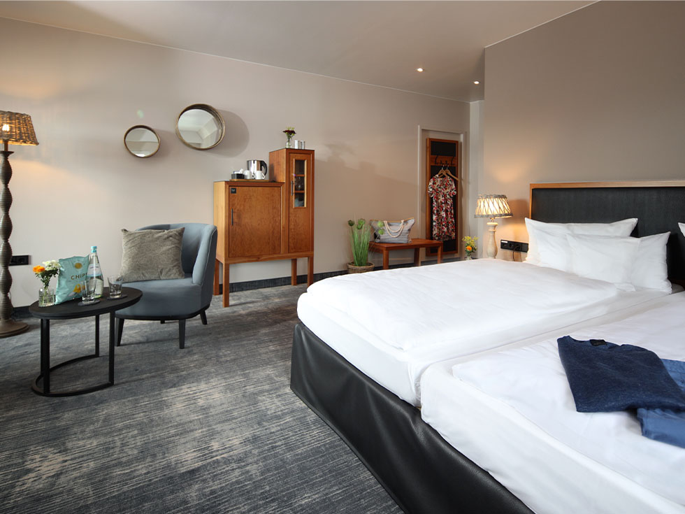 Doppelzimmer Panorama 2 Schlafen Seehotel Niedernberg