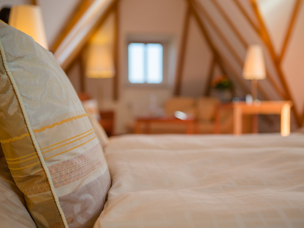 Lieblingssuite Bett Seehotel Niedernberg