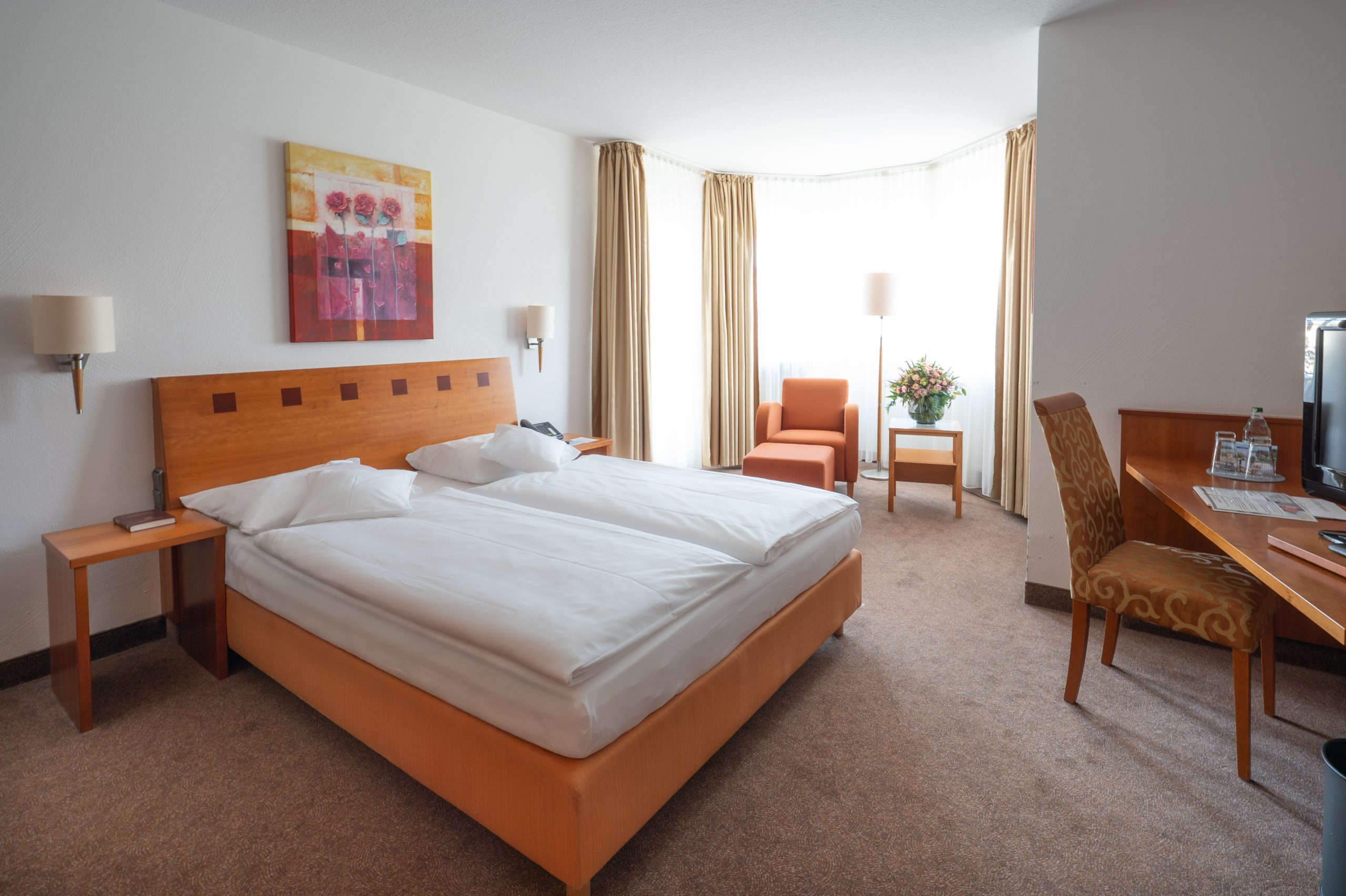 Doppelzimmer Classic Bett Seehotel Niedernberg